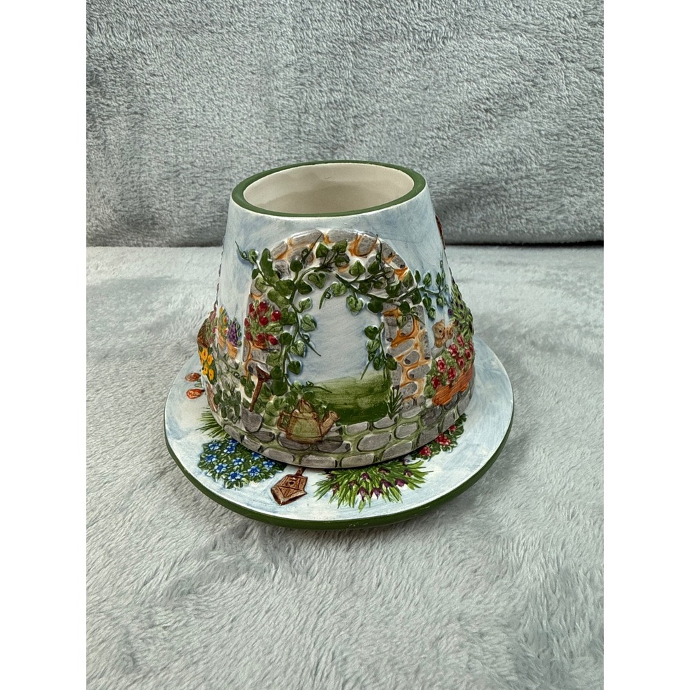 Yankee Candle English Garden 3D Embossed Ceramic Shade and Plate Set Floral Blue - Picture 2 of 8